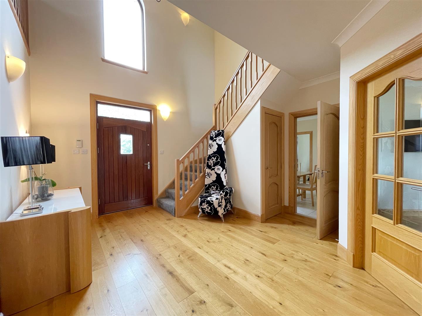 Laigh Blackmoss, Strathaven Residence Estate Agents